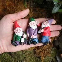 Настольное украшение Забавный Писающий Эльф Пьяный Эльфы Миниатюрные Гномы Фигурки — для декор — фото 2