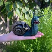 Животное в готическом стиле Кровавая улитка Статуэтка Полимерные ремесла Ручная — фото 2