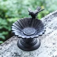 Декоративная металлическая кормушка-поилка для птиц Садовый декор Поилка для птиц — для участок — фото 2