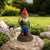 Статуэтка гнома со средним пальцем — для участок — фото 2