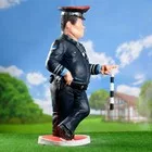 Садовая фигура из полистоуна «Гаишник на знаке» — для огород — фото 6